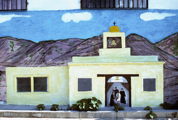 Mision, Fresno St. at Cesar Chavez, E. LA, Manuel G. Cruz, artist, 2001